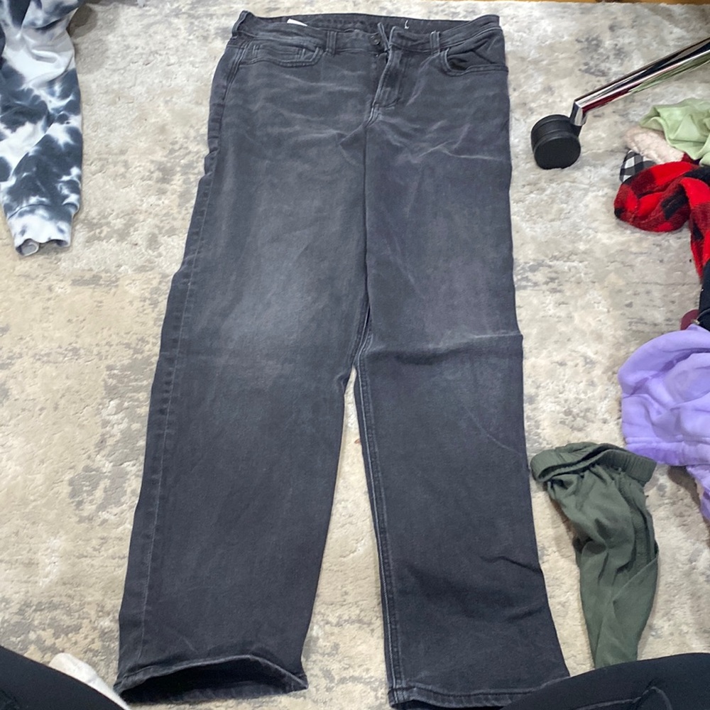 black american eagle straight jeans